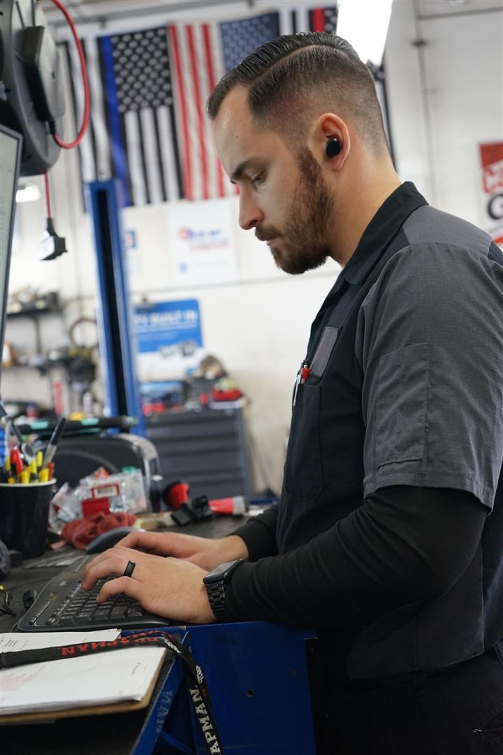 Noah | L & M Automotive Service Center