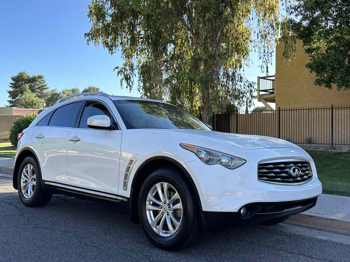 2009 Infiniti FX35 | L & M Automotive Service Center